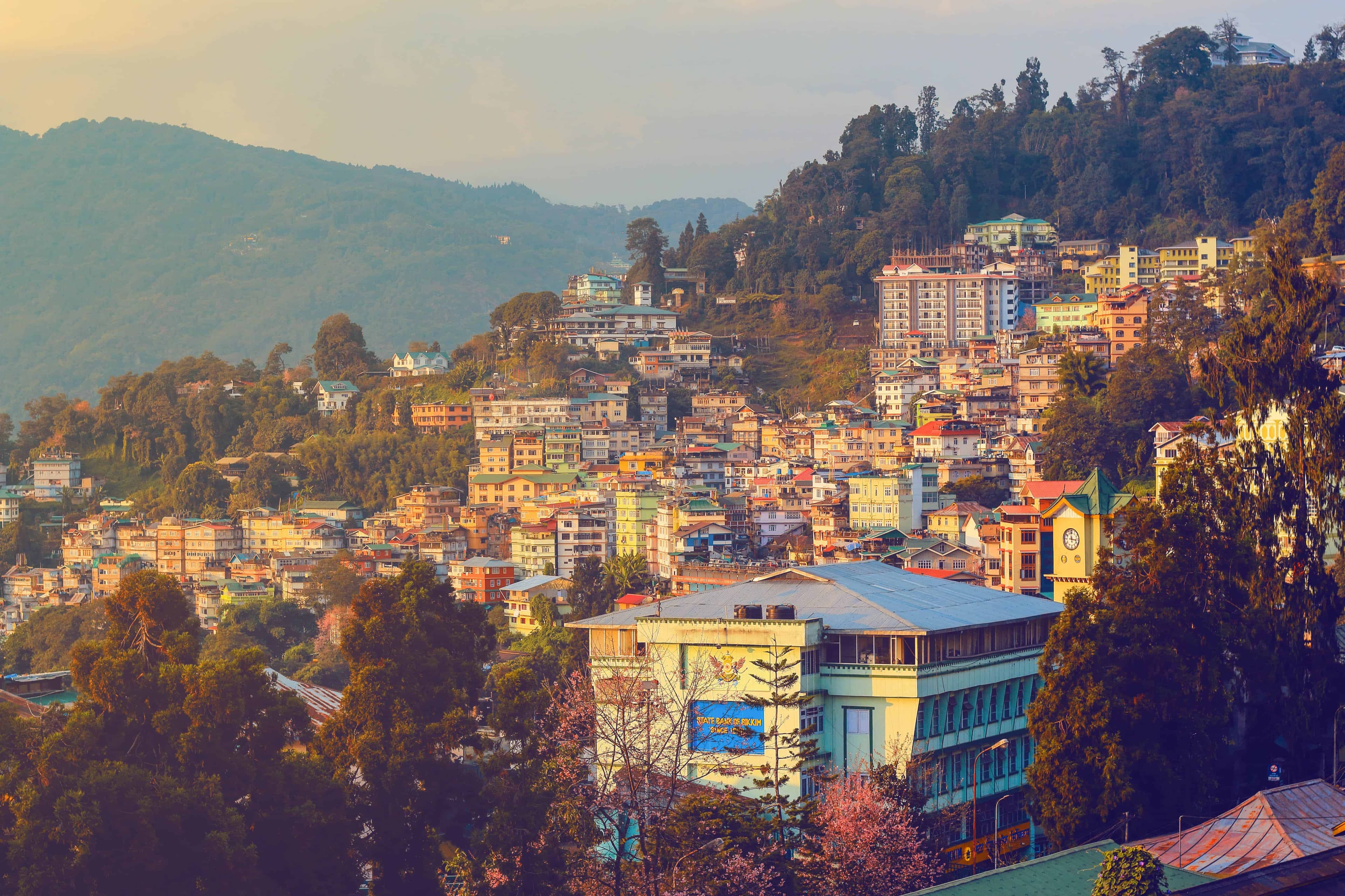 Gangtok Itinerary: 3 Perfect Days of Monasteries, Views and Mountain Roads 