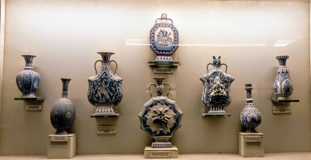 5 Iconic Rajasthani Handicrafts Shaped by Colour and Tradition